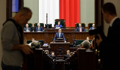 Umawianie się z facetem o złych kredytach